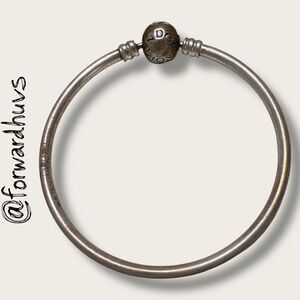 Pandora Sterling Silver Bangle Bracelet – Round Logo Clasp